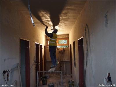 Stavba nové provozní budovy Javoříčských jeskyní