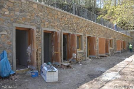 Stavba nové provozní budovy Javoříčských jeskyní