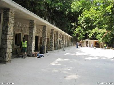 Stavba nové provozní budovy Javoříčských jeskyní